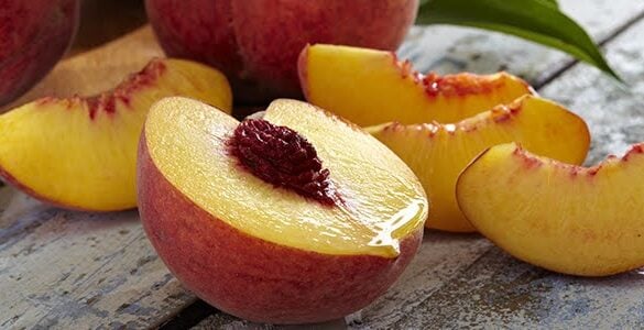 Stone-Fruit Season: Why Peach Tastes Like Summer Even in Winter
